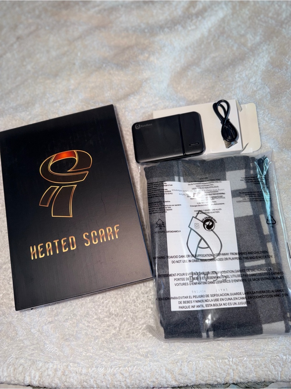 Heated Scarf New In Box - Picture 5 of 7